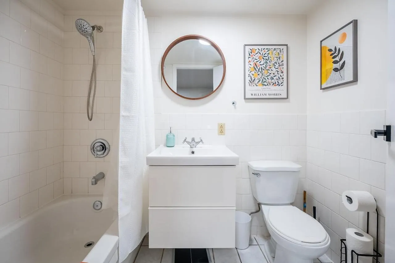 2Br Modern Apt - Near The Trinity Bellwoods Park Apartment Toronto Canada